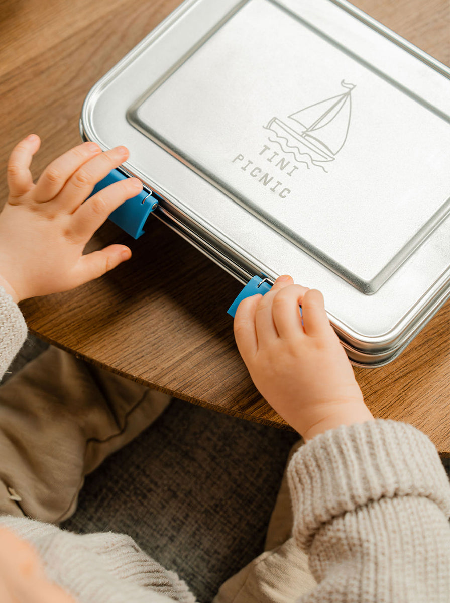 Tinipicnic Blue - Boat design